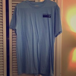 Men’s Under Armour loose fit